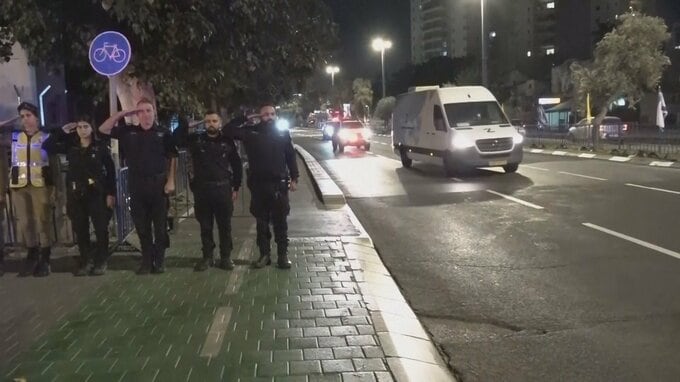 ハマス返還の遺体“別人”か イスラエル首相「合意違反」 ガザでは遺体捜索が難航