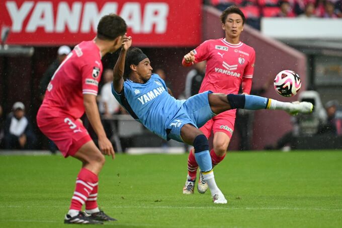 ジュビロ磐田 ジャーメイン良の2発で4試合ぶり勝利 C大阪に2-1 J1残留圏と4差に【J1第34節速報】　|　静岡のニュース | SBSNEWS | 静岡放送