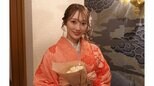【片原恵麻】　「母からもらった総絞りの振袖」特別な着物で友人の結婚式に出席　赤い総絞り振袖姿が話題に「シボリの着物、良く似合ってますね」「親子二代ステキですね」と反響続々|TBS NEWS DIG