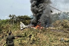 コロンビアで軍用機墜落、66人死亡と地元紙－大統領は原因不明と説明| TBS CROSS DIG with Bloomberg