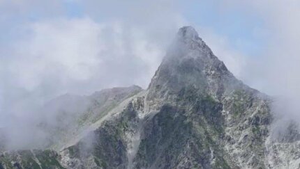北アルプスで遭難続く…男女2人を救助 槍ヶ岳へ登頂中の54歳女性は滑落