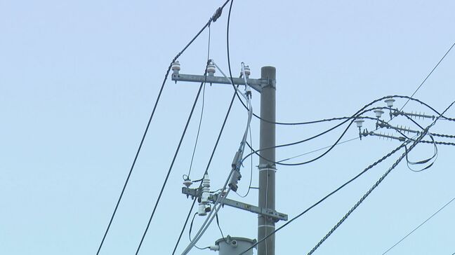 「爆発音が聞こえて停電しています」住宅街の電線が切断し、一時、最大1660戸が停電　信号交差点では警察官が交通整理　札幌市西区|TBS NEWS DIG