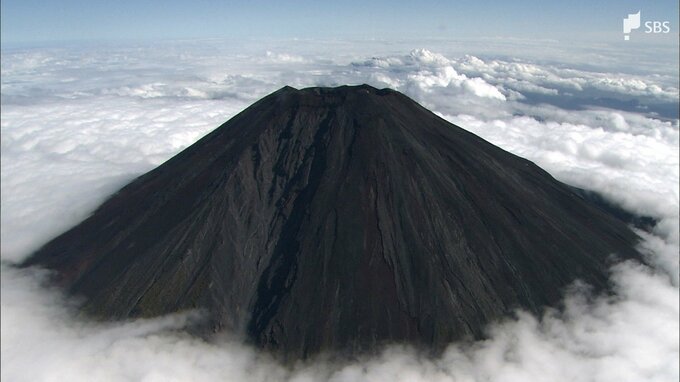 富士山富士宮ルートで救助要請3件　発熱、転倒、低体温症…警察「無理のない登山を」＝7月26日　|　静岡のニュース | SBSNEWS | 静岡放送
