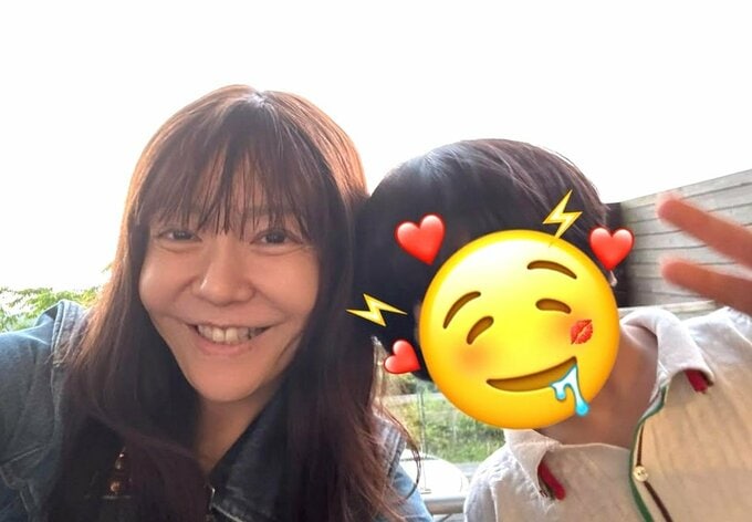 【 華原朋美 】 「沢山の思い出を作ってきました♥」　子どもと笑顔　「お部屋に温泉付きホテルに行ったり」「サファリパークでは車を借りて動物さんにご飯あげたり」|TBS NEWS DIG