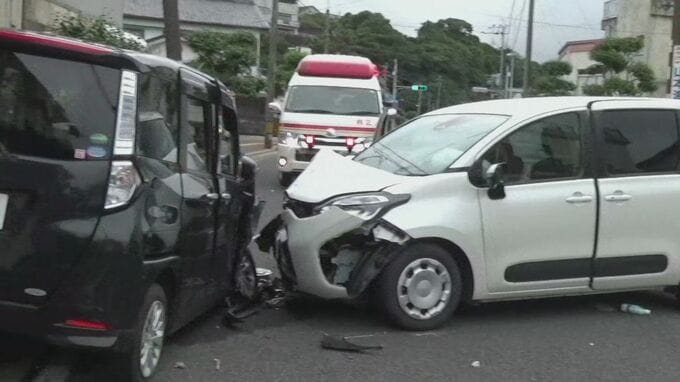 乗用車同士が衝突する事故　6人が病院に搬送【長崎・五島市】|TBS NEWS DIG