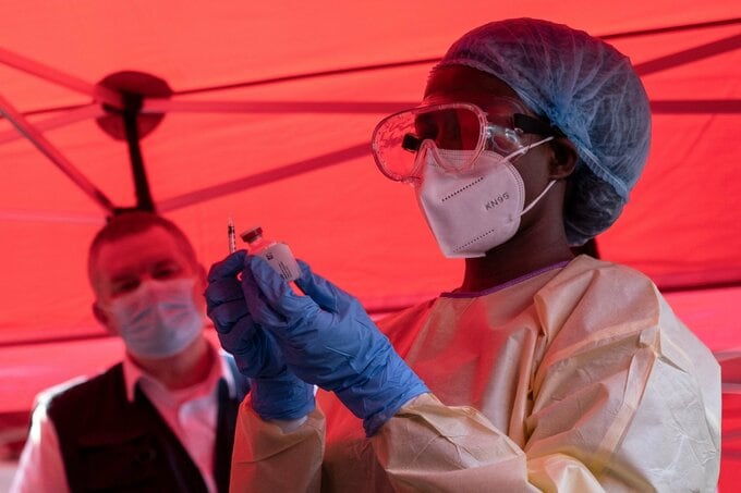 コンゴのエボラ熱でWHOが緊急事態宣言、治療薬ない希少株の感染拡大