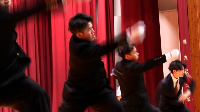 「みんなで盛り上がろう」“関関同立”の前・応援団長4人　未来を担う児童へエール【岡山】　|　岡山・香川のニュース | 天気 | RSK山陽放送