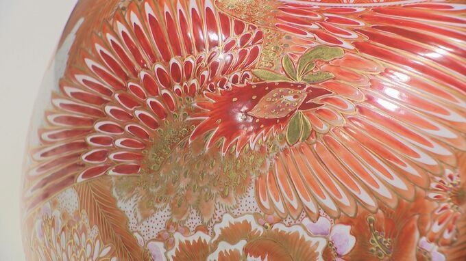 九谷焼の技法を用いた華やかな作品も 「北陸創造展」地元作家の作品50点並ぶ |TBS NEWS DIG