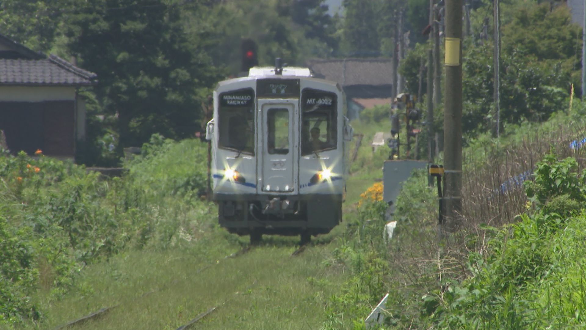 南阿蘇鉄道 7年3か月ぶりに全線再開運転 地域の思いを乗せ『希望の列車