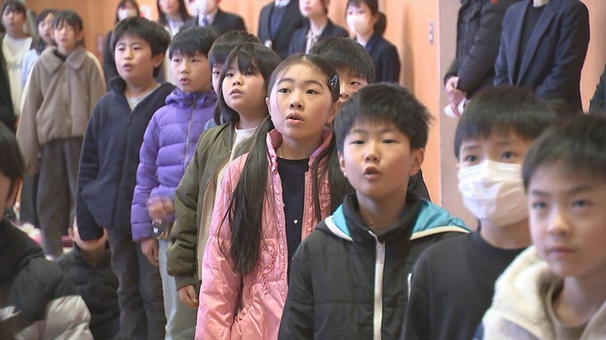 「頑張れば“ウマ”くいく」　県内96の小中学校で始業式　児童が3学期に頑張りたいことなど発表　山梨・西条小学校
