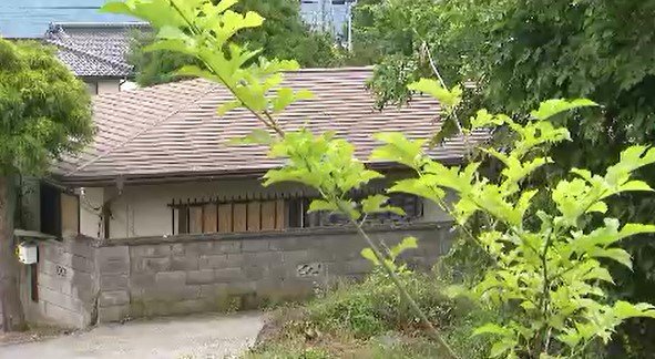 「元妻の勤務先で多額の不明金、殺害依頼された…」【長野・東御市親子3人死傷事件】元妻に対する嘱託殺人の疑いで46歳男を再逮捕…首をベルトで絞めて殺害か…男と元妻が無理心中図った可能性も　|　SBC NEWS | 長野のニュース | SBC信越放送
