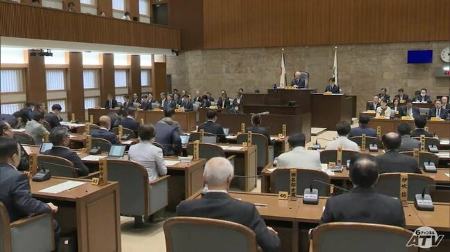 青森県議会の新議長に工藤慎康 議員「円滑な議会運営と県政進展のために誠心誠意がんばる」　副議長には齊藤 爾 議員　いずれも自民党会派から選出|TBS NEWS DIG