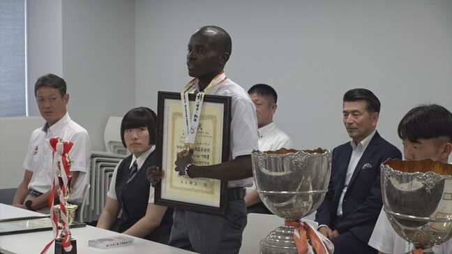 「大会新記録を意識した」インターハイで優勝　陸上やテニスなど5人の選手　県教育長に大会報告　山梨|TBS NEWS DIG