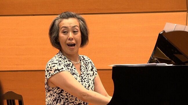 ドイツで活躍するメゾソプラノ歌手の伊藤宏恵さんが母校へ 声楽やピアノなどに励む後輩たちに特別授業【岡山】|TBS NEWS DIG