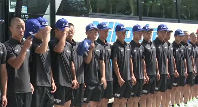 「戦い抜いた夏、思いは後輩へ」 甲子園から小松大谷の選手たちが学校へ戻る|TBS NEWS DIG