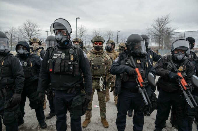 トランプ氏、ICEは「間違い」も犯すと発言－移民取り締まりは擁護