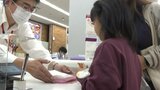 幼稚園児も購入体験 来年の年賀はがき販売開始に合わせて郵便局でセレモニー 岩手・盛岡市|TBS NEWS DIG