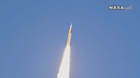 【速報】NASA 半世紀ぶり有人月周回　米フロリダから打ち上げ|TBS NEWS DIG