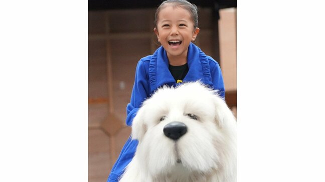 【 犬のボンドも初公開 】『SPY×FAMILY ２』最新作　稽古に森崎ウィン、木内健人ら奮闘　アーニャ役・泉谷星奈の演技プランは〝いっぱいマンガを読んで…〟|TBS NEWS DIG