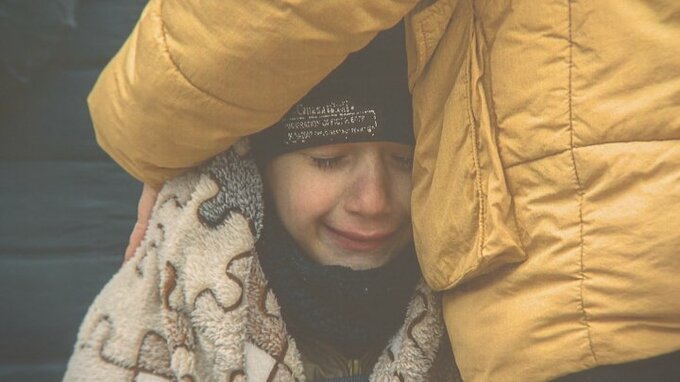 ロシアによる侵攻から1年　甲府市役所でウクライナ支援の写真展　|　山梨のニュース | ＵＴＹテレビ山梨