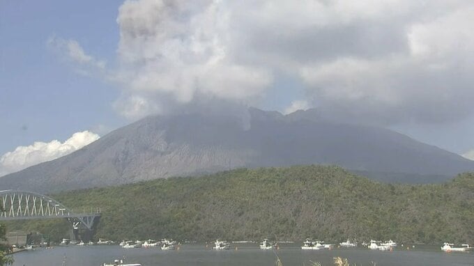 桜島で噴火　噴煙1700m【きょう・あすの降灰予報】鹿児島・宮崎・熊本　|　鹿児島のニュース｜MBC NEWS｜南日本放送