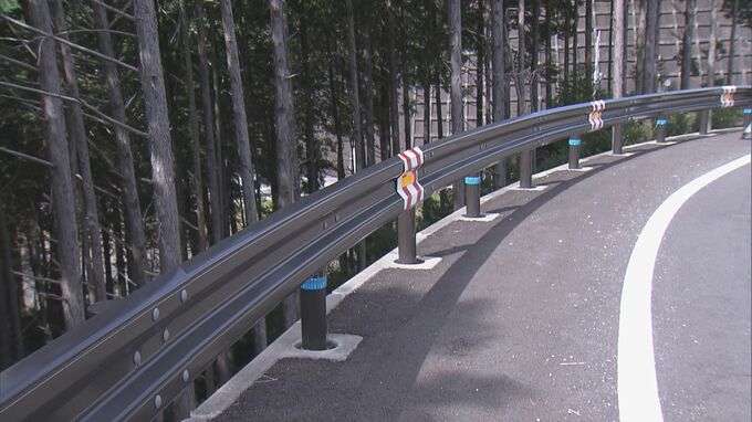 下り坂で急カーブを曲がり切れなかったか…夏休み中の中学2年男子生徒の自転車がガードレールを乗り越えて転落 意識不明の重体 ヘルメット着用せず　|　名古屋・愛知・岐阜・三重のニュース【CBC news】 | CBC web