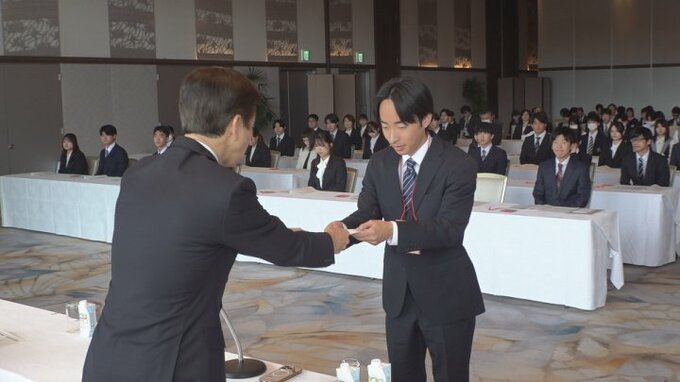 社会の第一線で活躍する人材を育成　富士北麓地域の勉学に優れた高校生や大学生に奨学金　公益財団法人堀内浩庵会　|　山梨のニュース | ＵＴＹテレビ山梨