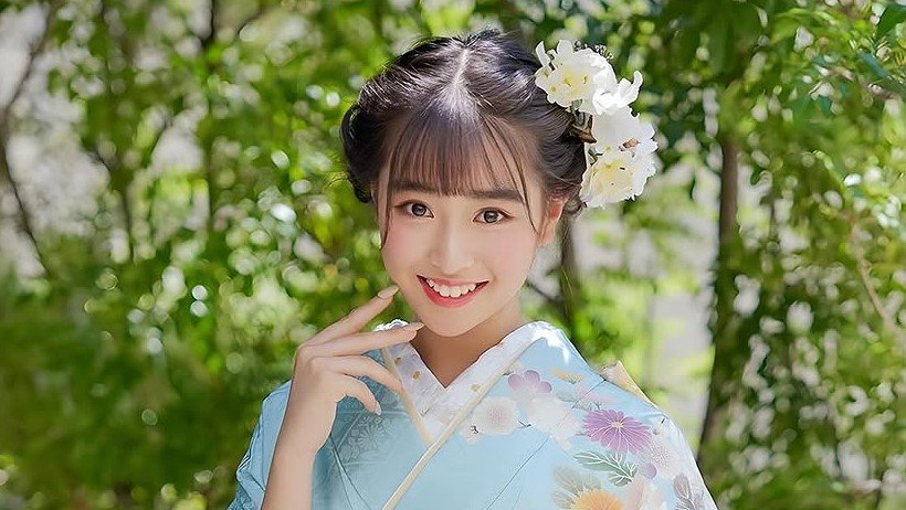 藤岡弘、】三女・舞衣 着物姿で誕生日を報告「遂に、華の