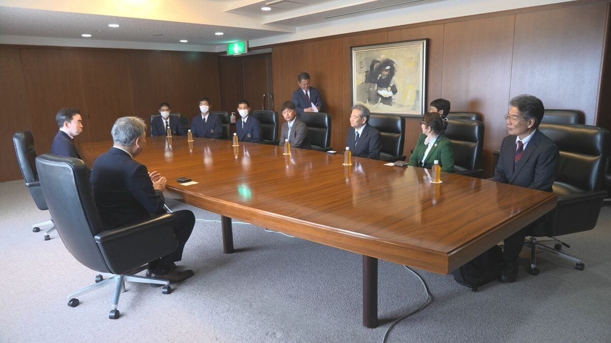 夏春連覇へ！ 沖縄尚学高校野球部がセンバツ甲子園での活躍誓う