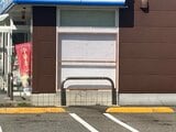 コンビニ外壁に軽乗用車が衝突 運転していた97歳男性と同乗の90代の女性 胸を骨折する重傷 富山・小矢部市|TBS NEWS DIG