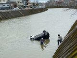 車が川に転落し横転　70代女性を救出　長崎県長与町|TBS NEWS DIG
