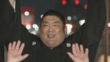 「夢を見ている感じ」110年ぶり新入幕Ｖの尊富士　右足に“魔法をかけた”横綱・照ノ富士とハグ　祖父は孫の活躍に「ほっぺにチューしたい！」　|　青森のニュース│ATV NEWS│青森テレビ