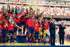 W杯の熱狂に幕、商業的成功の裏で膨らむひずみ－問われるFIFAの姿勢| TBS CROSS DIG with Bloomberg