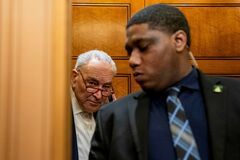 米政府機関の閉鎖を回避、共和党のつなぎ予算案が上院を通過| TBS CROSS DIG with Bloomberg