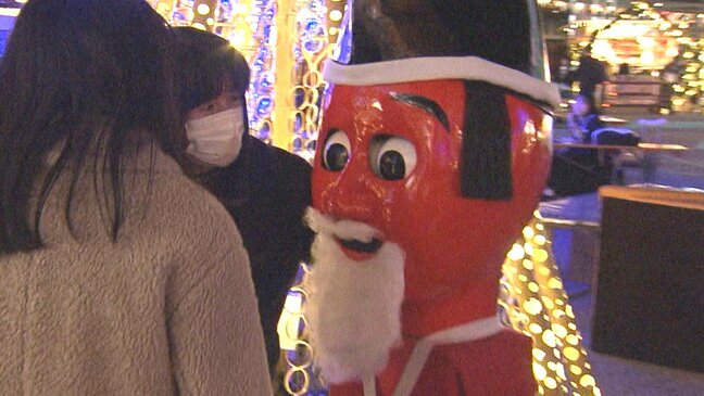 江戸時代の「おばけ」が巨大サンタに転職？熊本県民お馴染み『真っ赤な顔の人気者』がクリスマスにやって来る|TBS NEWS DIG