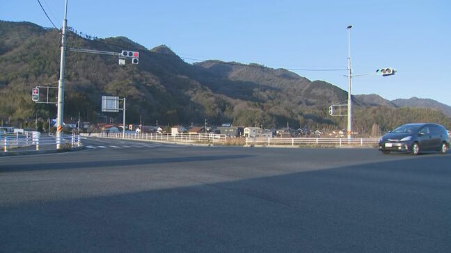 「高齢女性が倒れている」との通報で救急車が現場へ　国道交差点を赤信号で進入したところ…右側から来た軽乗用車と接触　救急活動への影響なし　島根県出雲市|TBS NEWS DIG