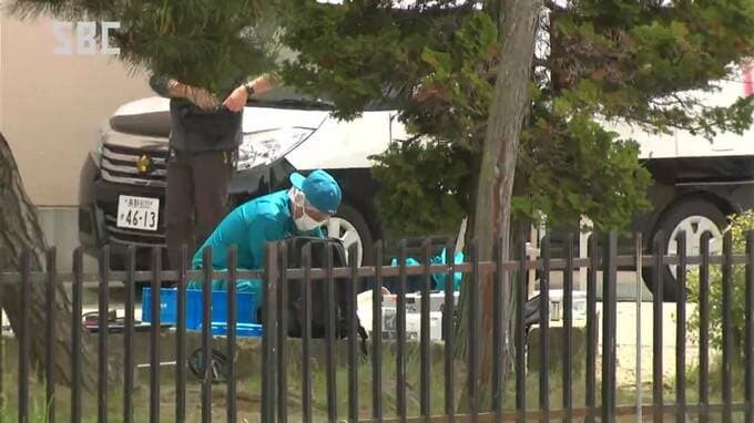 児童を追いかけて液体かけ逃走　小学校に男が侵入　警察が男に事情聴く【長野市】|TBS NEWS DIG