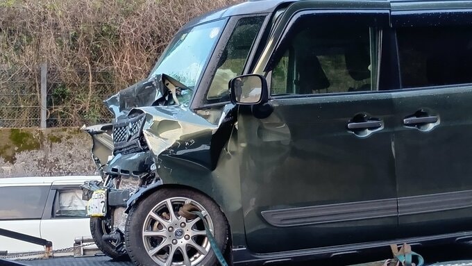 国道376号で軽乗用車と乗用車が衝突　高齢の男性が意識不明　山口|TBS NEWS DIG