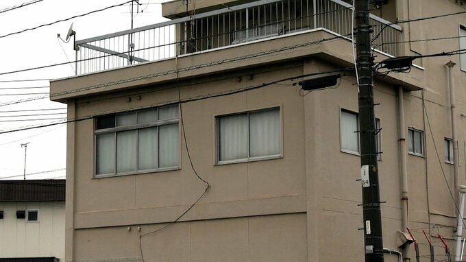 自宅で息子を刺身包丁で刺し殺害しようとした父親（56）　起訴内容を認める　息子「もう二度と（父親と）関わりたくない」【岡山】|TBS NEWS DIG