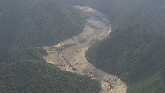 渇水続く愛知の宇連ダム 豊川用水で節水強化 農業･工業用水20% 水道用水15%に 田原市のキャベツ農家｢ものすごくピンチ｣ 1番水が必要な時期に　|　名古屋・愛知・岐阜・三重のニュース【CBC news】 | CBC web