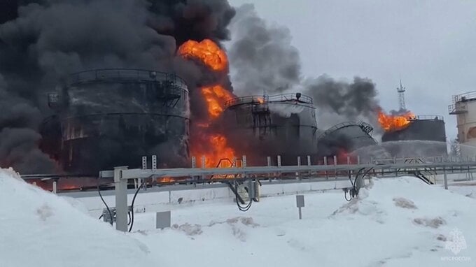 ロシア領内に連日の無人機攻撃　ウクライナ側「無人機は1250キロ飛行」成果強調　|TBS NEWS DIG