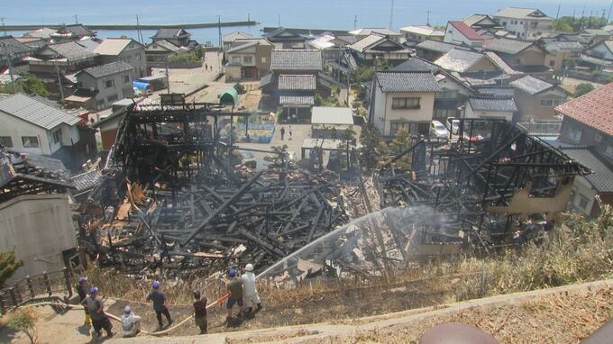氷見市の住宅火災…遺体発見が相次ぎ死者3人に　きのうの遺体は女性、依然2人の安否不明　富山|TBS NEWS DIG