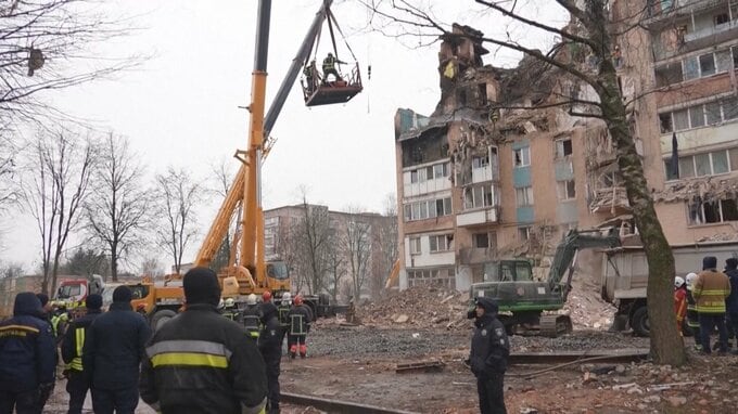 英仏独の首脳らがゼレンスキー大統領と電話会談「和平案にウクライナが全面的に関与すべき」