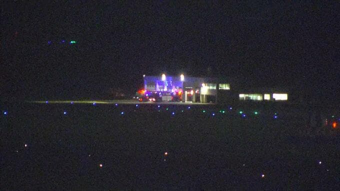 RAC 那覇-久米島便でオイル漏れ　引き返し滑走路上で停止　那覇空港の第2滑走路を一時閉鎖|TBS NEWS DIG