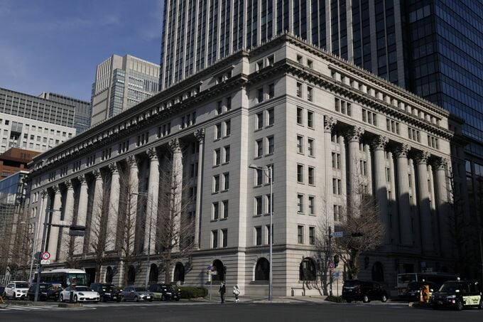 明治安田生命、前年度に続き円債4000億円弱削減－外債と外株積み増し