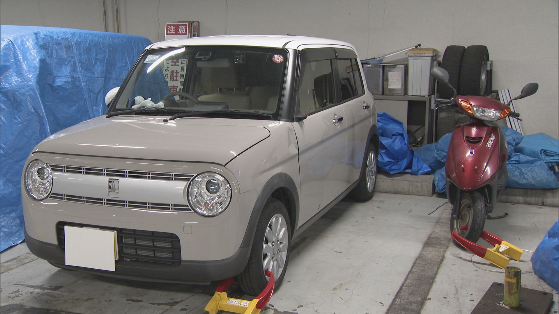 交差点で左折の軽乗用車が直進の原付バイクを巻き込み　バイクの67歳男性重体　愛知・豊橋市