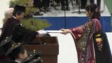 岡山大学・コロナ禍入学の学生が卒業「オンラインで友達ができなかったけれど最後は部活の人たちと出会えた」|TBS NEWS DIG