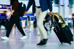 日本も対象、米政府がビザ免除入国でSNS履歴の提出義務付け方針| TBS CROSS DIG with Bloomberg