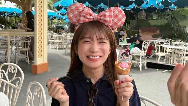 【 秋元真夏 】 ミニーカチューシャでディズニー満喫ショット公開 大流行中の動画アプリ「setlog」挑戦や限定アイスに「可愛すぎる」の声|TBS NEWS DIG