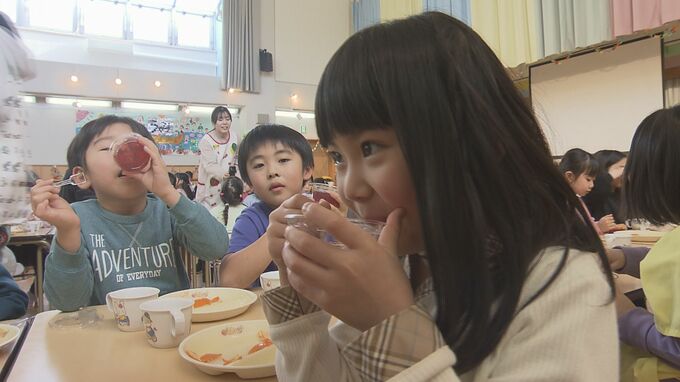 「アロニア」ってどんな果物？　幼稚園で食育イベント　ゼリーで味わう　盛岡市|TBS NEWS DIG